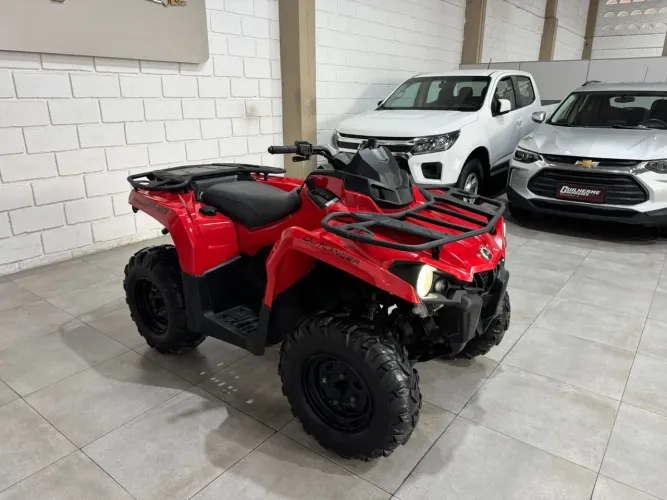 Quadriciclo Can-Am Outlander 2019