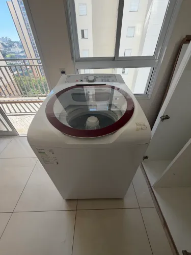 Lavadora Brastemp Ative 11kg - bom estado. Precisa reparar dobradiça da tampa