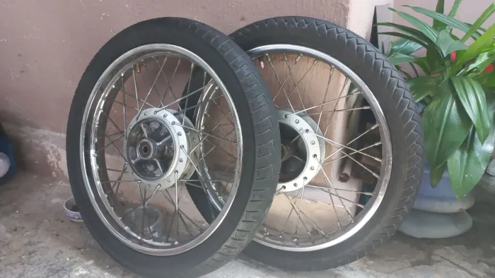Vendo par de rodas fan 150/160