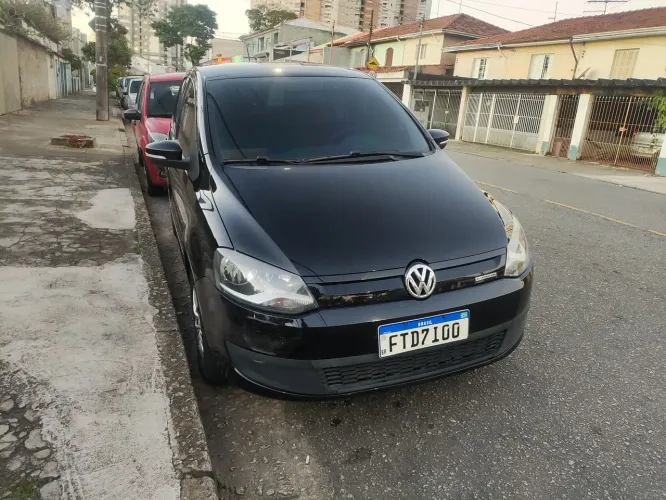 Volkswagen Fox Bluemotion 1.0 MI Total Flex 12V 5P 2014