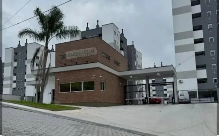 Alugo apto 02q Garden Club Residence 1