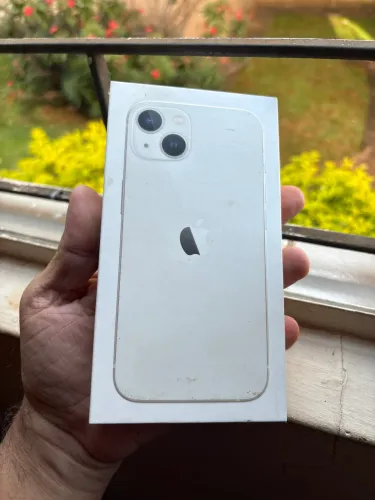 Caixa IPhone 13 e cabo original