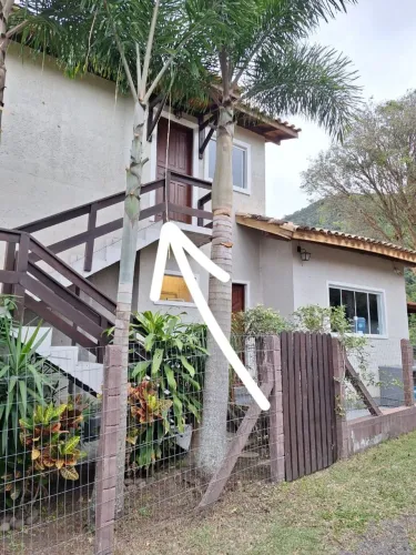 Alugo casa próximo a padaria Floripão