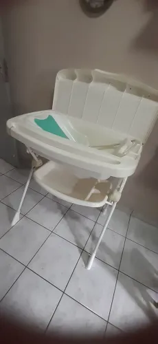 Banheira com trocado e brinquedos