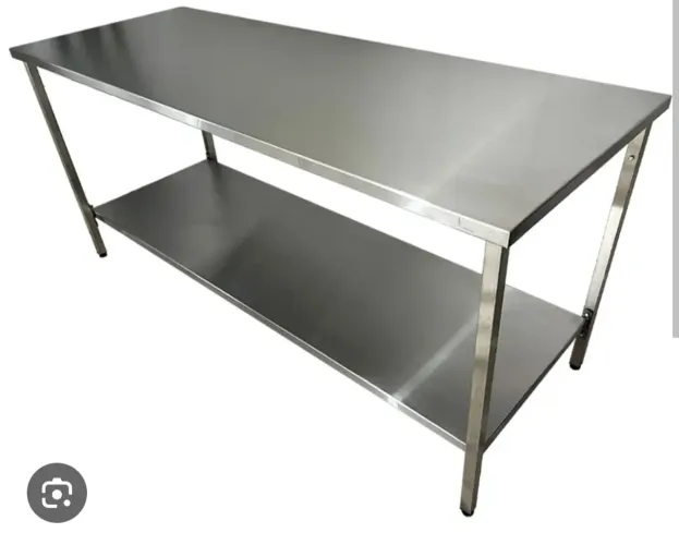 Mesa Inox com paneleiro Usada