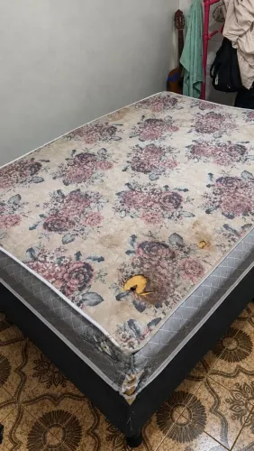 Vendo cama box usada 150-Aceito oferta