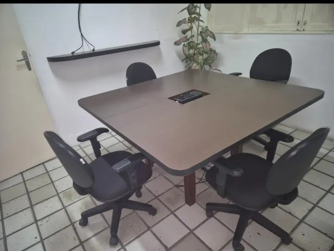  Mesa para escritório  de reunião madeira pesada
