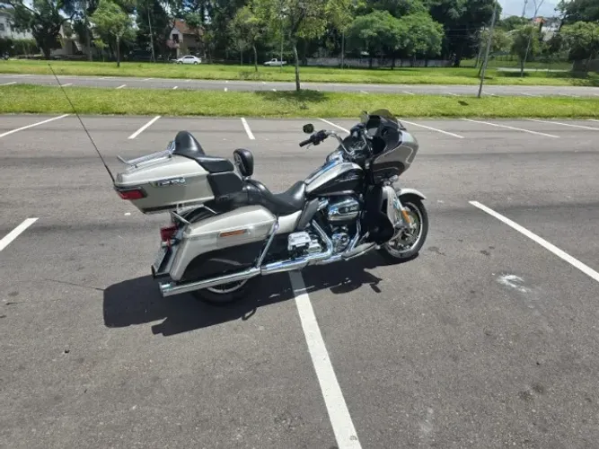 Harley Davidson Road Ultra Glide 2018