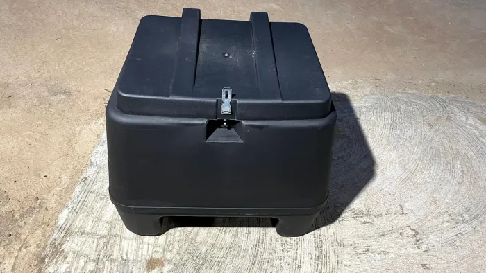 Bau platico 135 litros