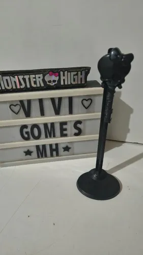 Suporte preto monster High + escova