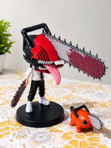 Action figure chaiansaw man