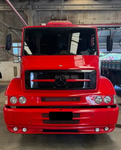 Mercedes-Benz 1620 carroceria 2010