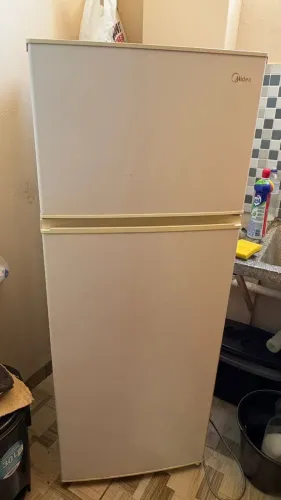 Geladeira Midea 220 V