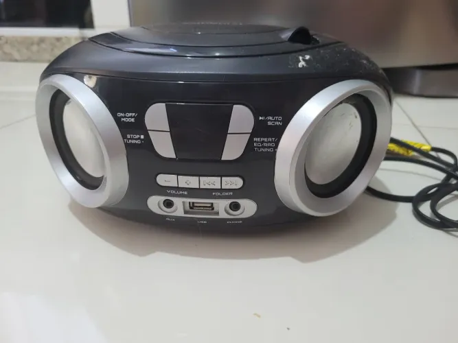 Rádio mondial em bom estado