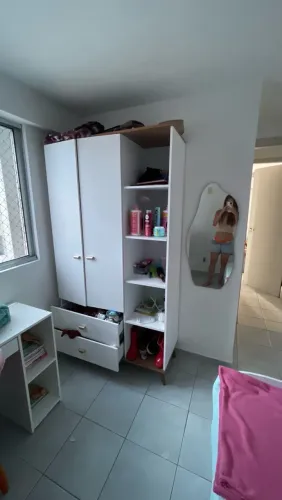 Guarda roupas solteiro