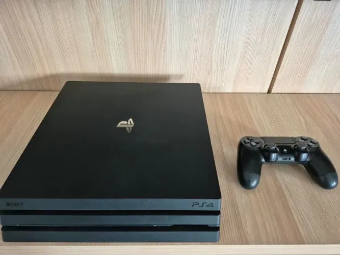 PlayStation 4 Pro (PS4) - Desbloqueado (Firmware 5.05) - SSD 1TB