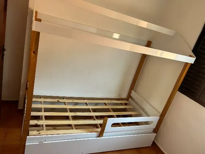 Cama Infantil Casa Montessoriana com auxiliar Branco e Mel