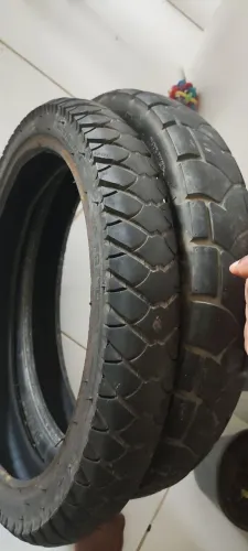 Pneu dianteiro BROS!