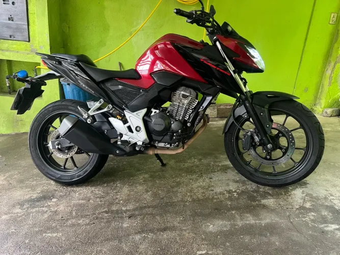 Honda CB 300f Twister Flex 2024