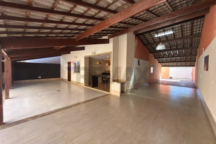 Linda casa em Itapemirim: conforto e praticidade pertinho da praia!