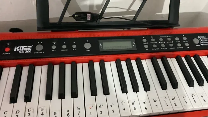 Teclado Musical Kobe KB - 300