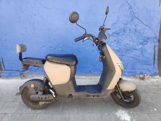 scooter elétrica ECOOLMOVE ECS