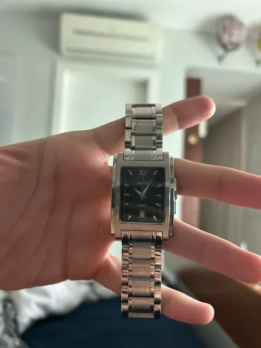 Relógio Akium Swiss Made Quartz Retangular em Aço