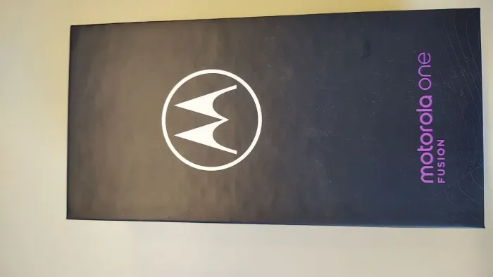 Celular motorola one fusion