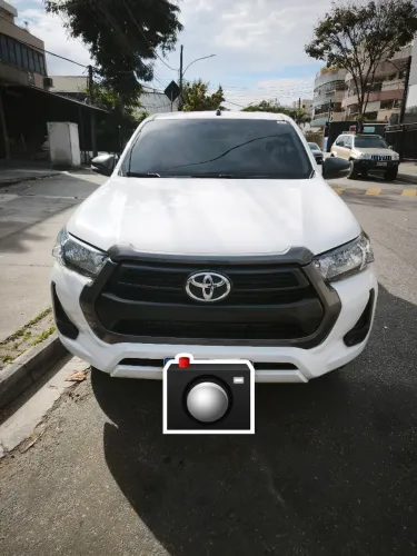 Toyota Hilux CD 4X4 2.8 Diesel Mec. 2021