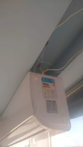 Vendo 1 ar condicionado de 30000 BTUs. Ótimo  estado de conservação, funcionando  