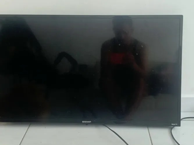 TV 32 SMART SEMP ROKU TV