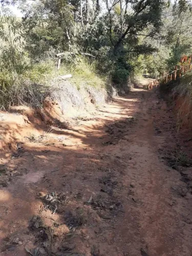 Duas chácaras ,Terreno pra construir a casa de final de semana dos seus sonhos!