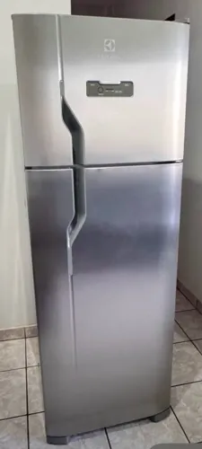 EXCELENTE GELADEIRA ELECTROLUX