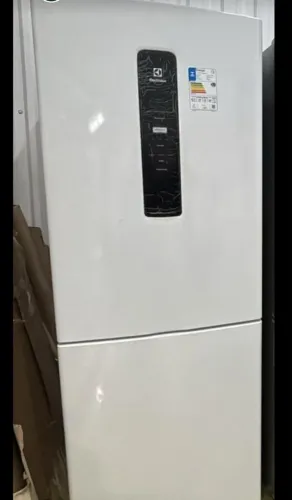 GELADEIRA ELECTROLUX INVERTER CONGELADOR EMBAIXO 490L TENSÃO 127V SUPER CONSERVADA 