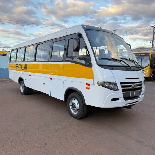 Micro ônibus escolar Volare V8L Longo ano 16/17 com 29 lugares em cascavel,PR