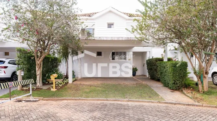 Sobrado no Housing Flamboyant, 3 suítes