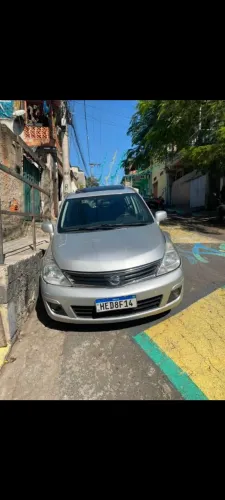 Nissan Tiida SL 1.8/1.8 Flex 16V Aut. 2012