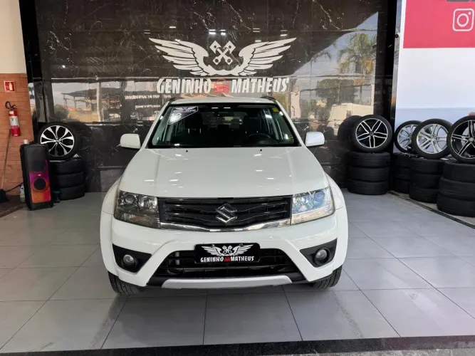 Suzuki Grand Vitara 2.0 16V 4x2/4x4 5P Mec. 2013