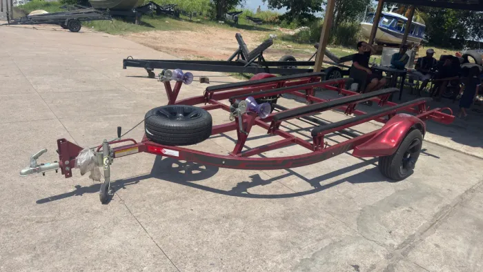 Vendo carretinha para Jet ski 2 lugares