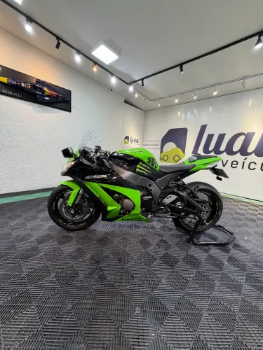 KAVAZAKI ZX10 R 2012 C apenas 9 Mkm revisada 