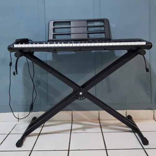 Teclado Casio Casiotone CT-S300 + Suporte X