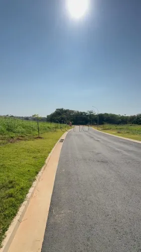 Terreno à venda com 409 m² no Alphaville Dom Pedro 0, Campinas.