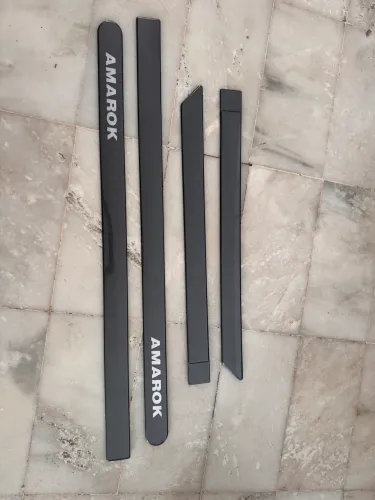 Jogo de frisos laterais da AMAROK TODAS