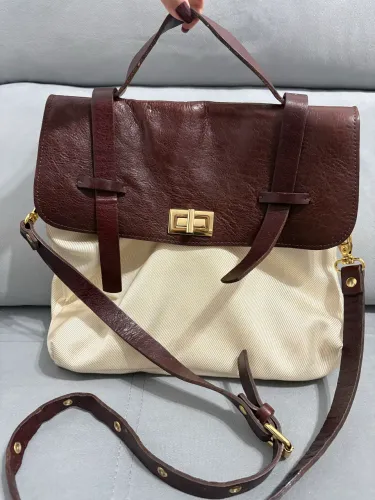 Bolsa couro marrom e tecido