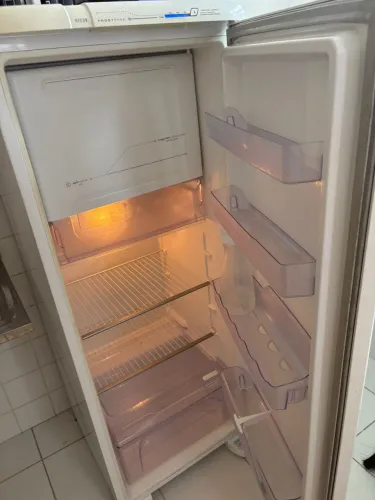 Geladeira com problema no gás 