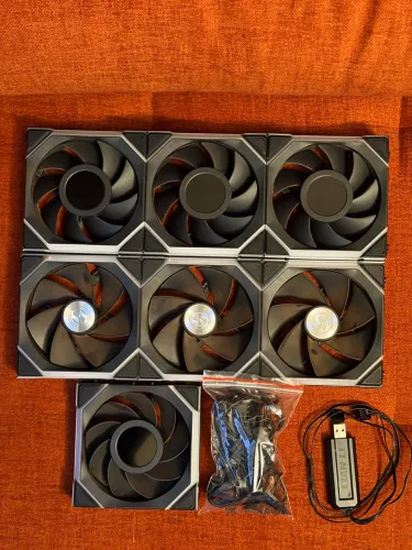Kit 7 fan Lian LI (4normal lcd e 3reverso) com controladora