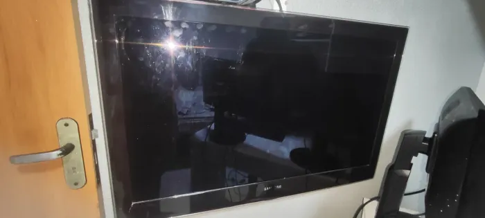 TV Samsung 43" para retirada de peças ou conserto