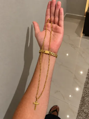 Corrente de Ouro 18K 7,7g com Pingente de Jesus