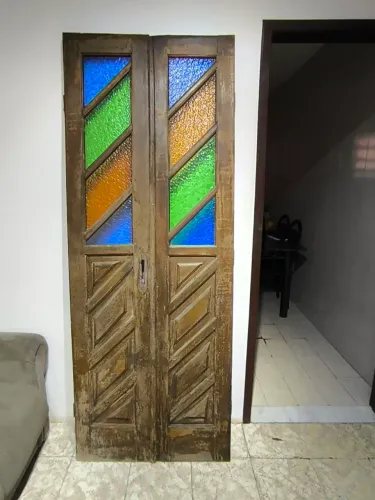 Porta dupla Massaranduba 0,40 cm por 2,10 M.