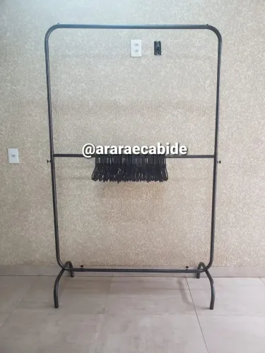 Arara de roupas